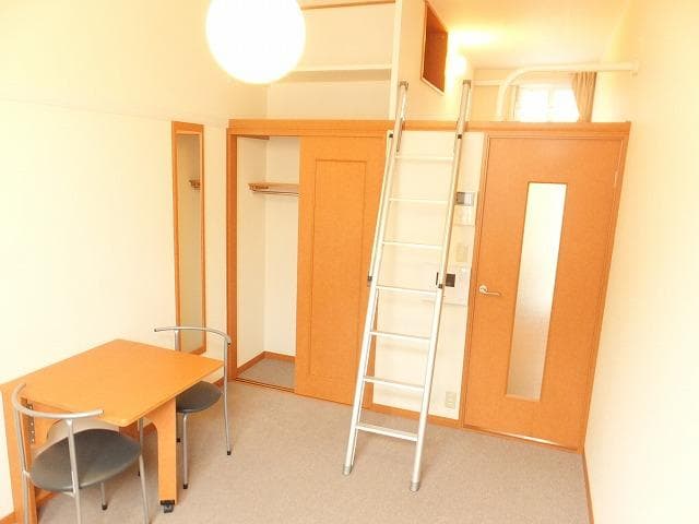 Preview interior of leopalace Yoshiken