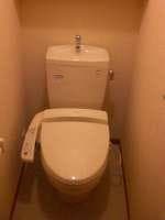 Room image 15