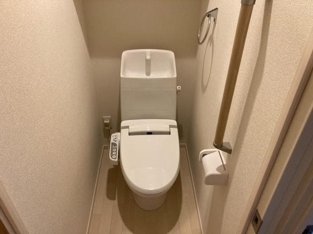 Room image 9