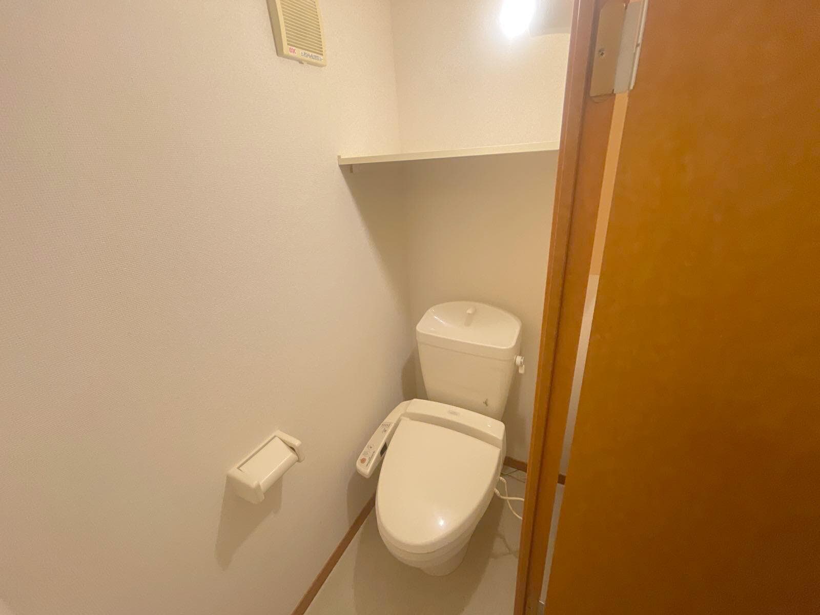 Room image 9