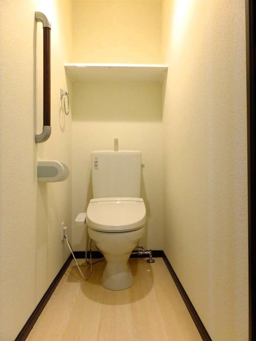 Room image 11