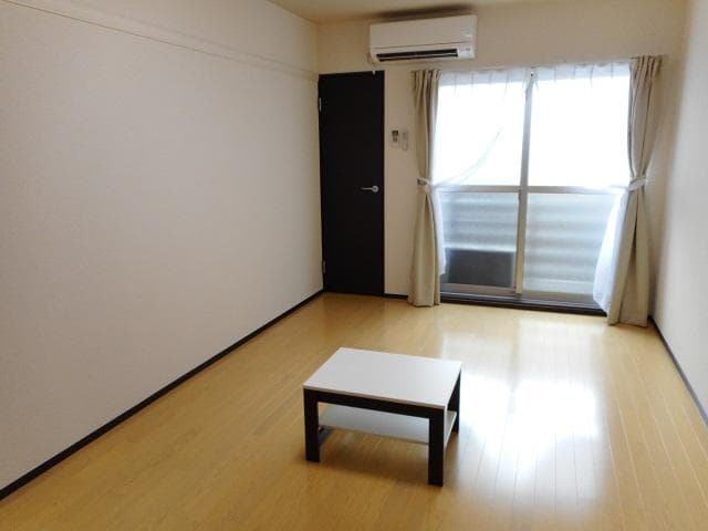 Preview interior of CLEINO FK