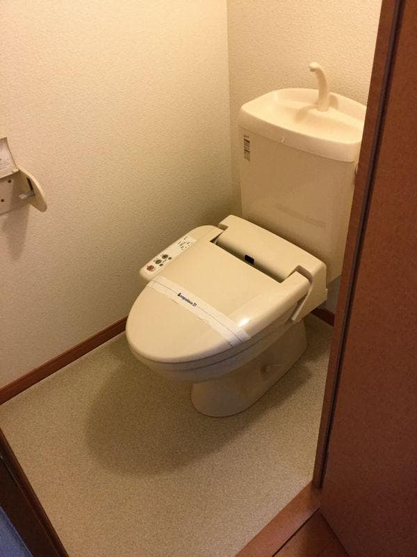 Room image 8