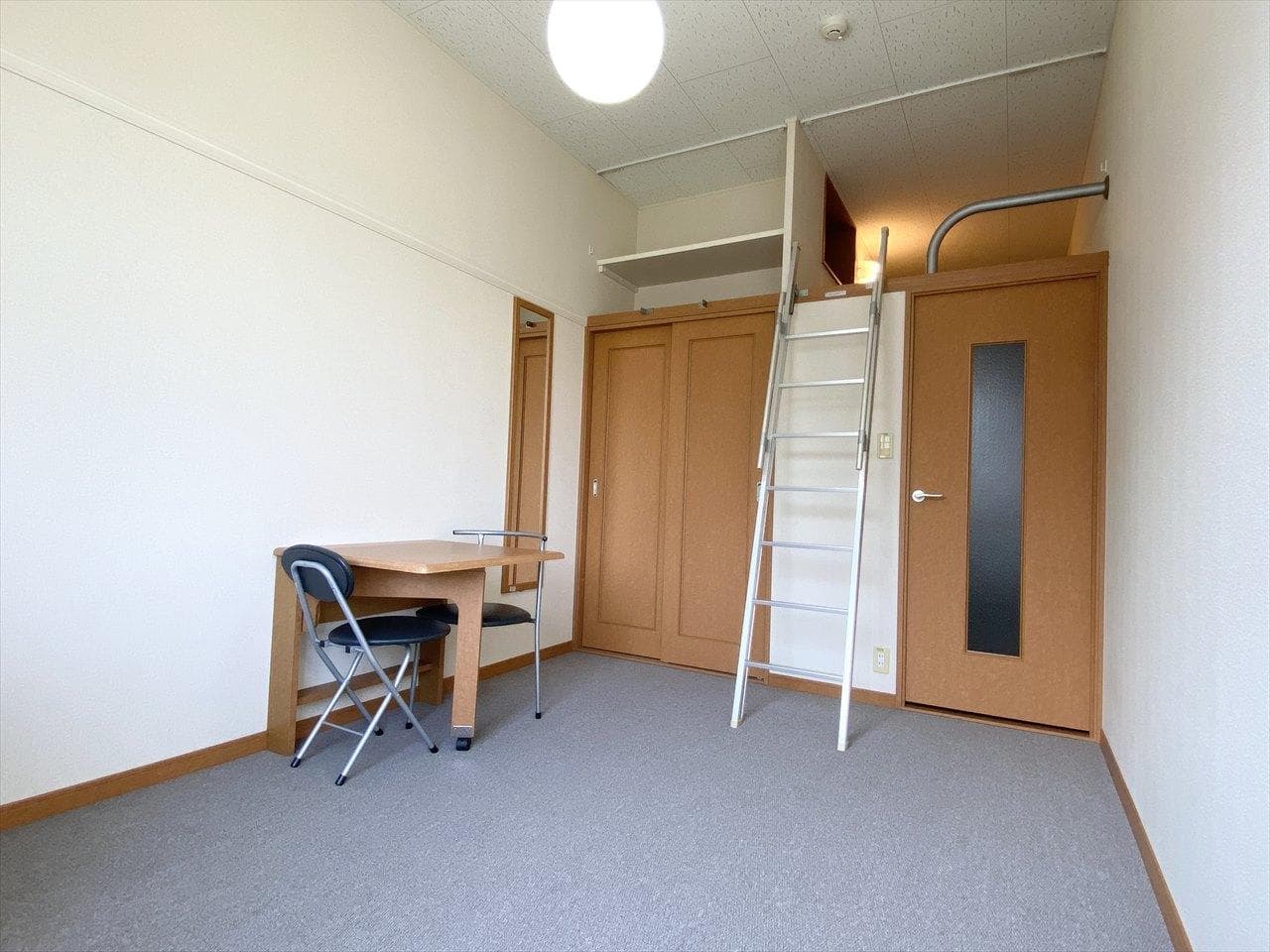 Preview interior of leopalace Asahi