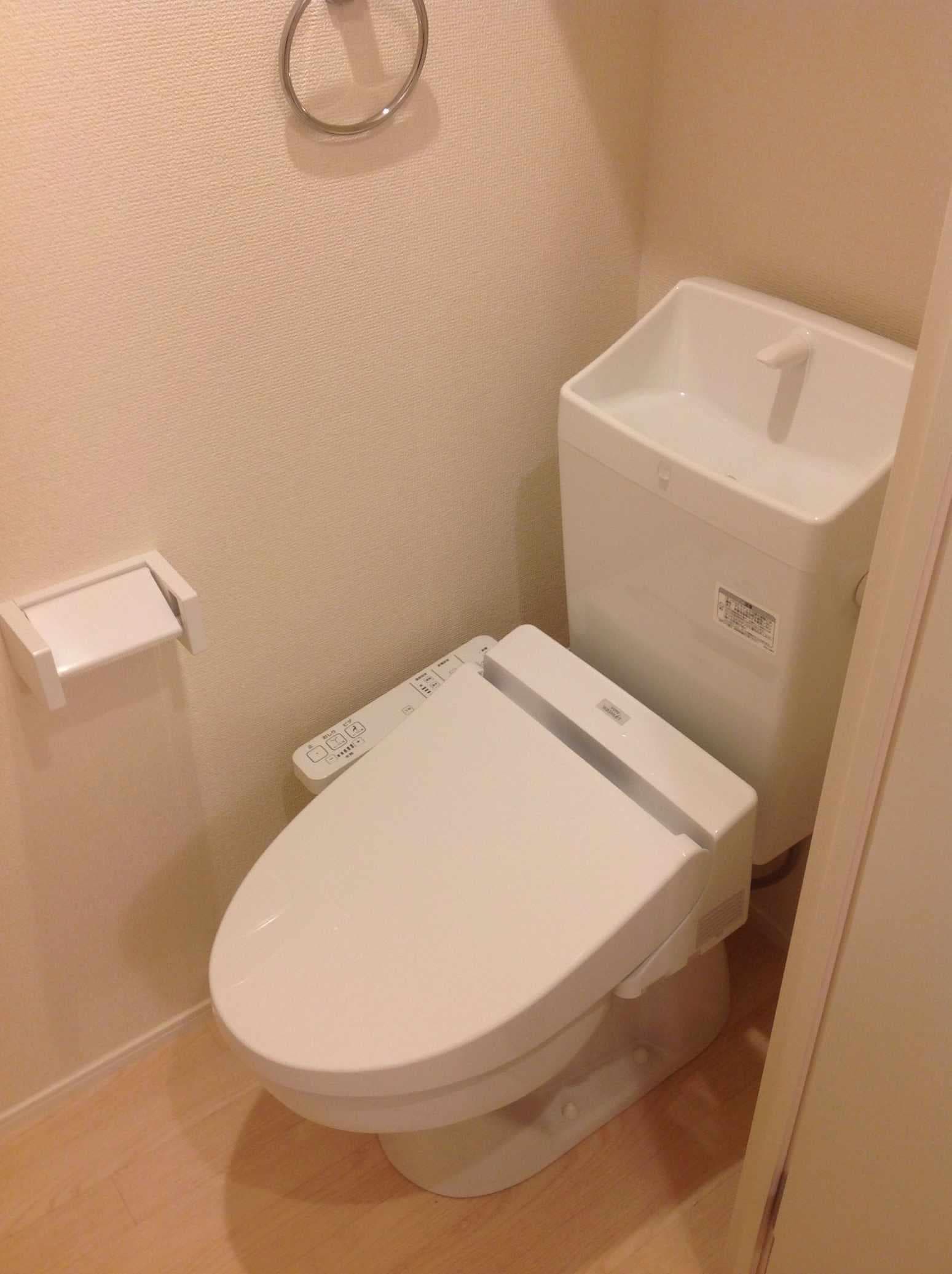 Room image 11