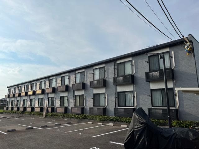 Main exterior of leopalace Studio M Hino