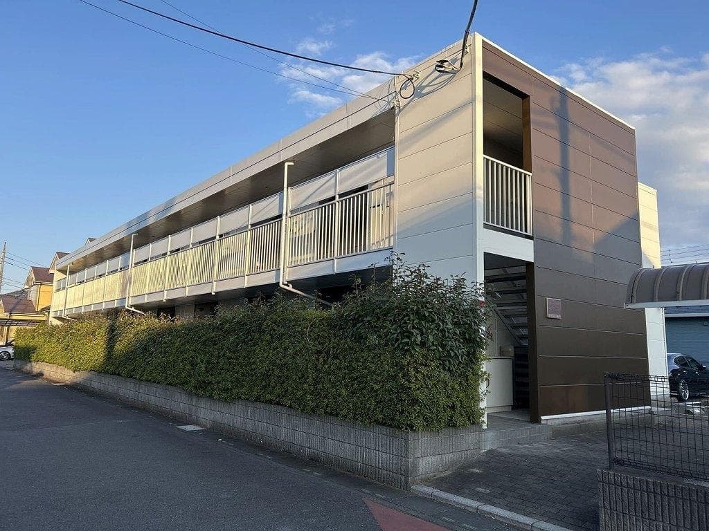 Main exterior of leopalace Plie