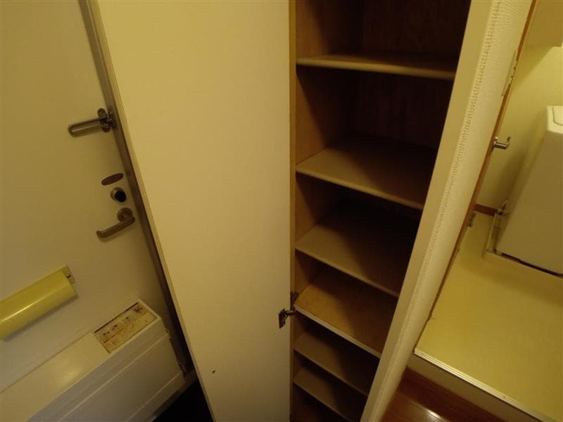 Room image 13