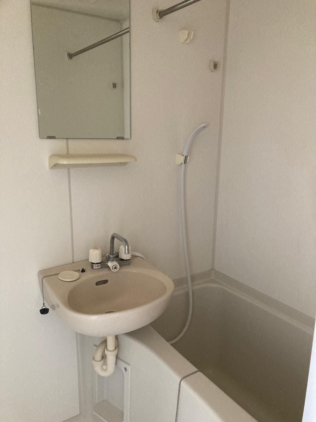 Room image 16