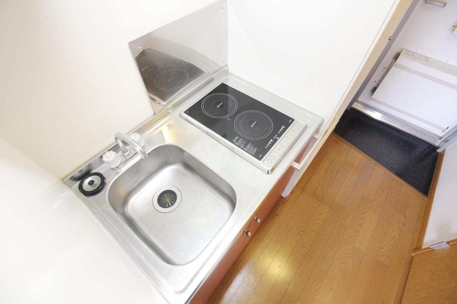 Room image 12