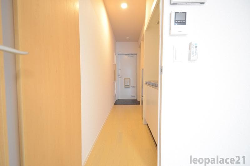 Room image 14