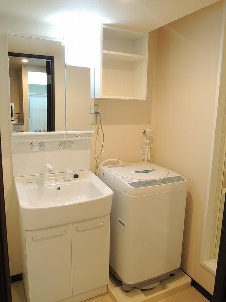 Room image 14