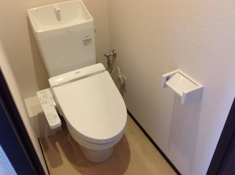 Room image 10