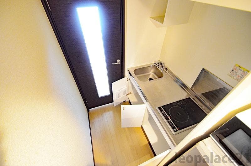 Room image 8