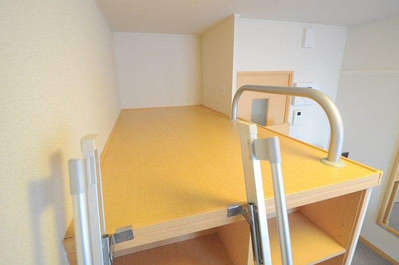 Room image 8