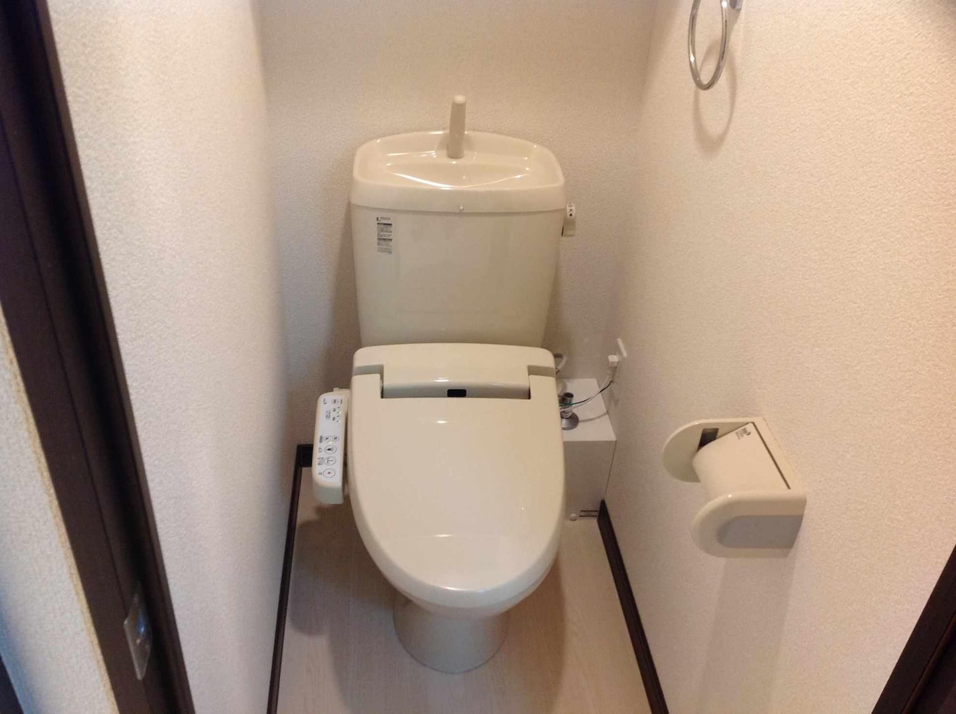 Room image 8