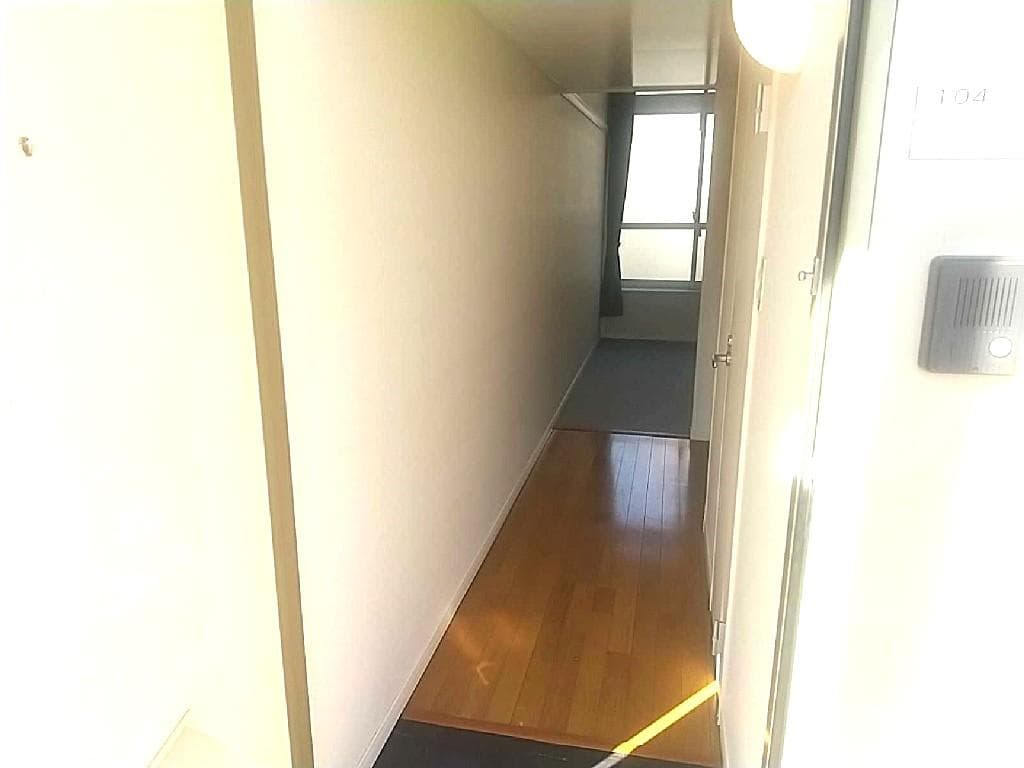 Room image 12