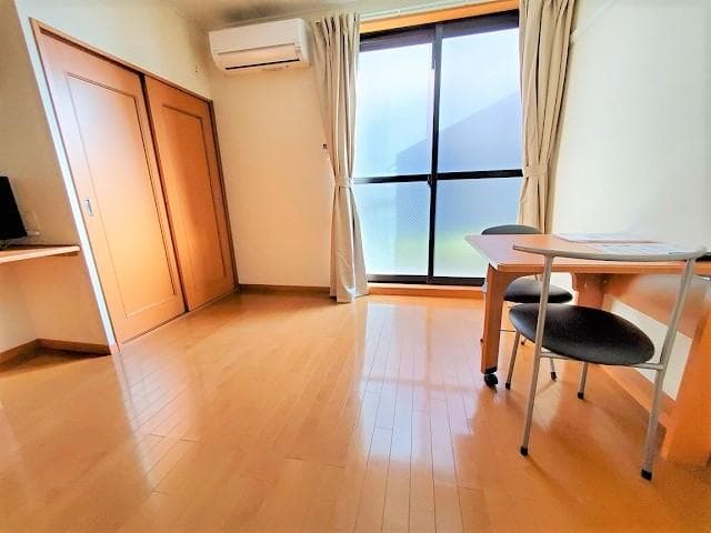 Preview interior of leopalace YUZURIHA