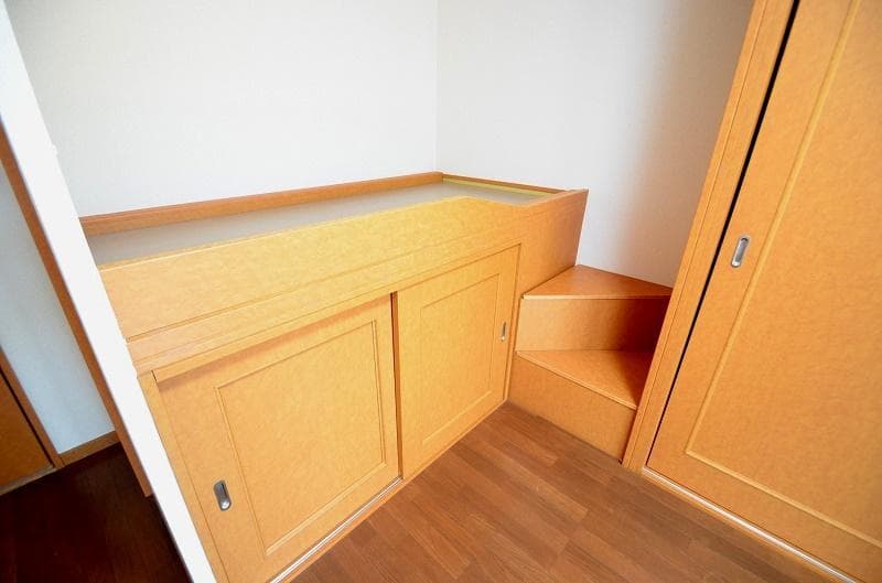 Room image 11