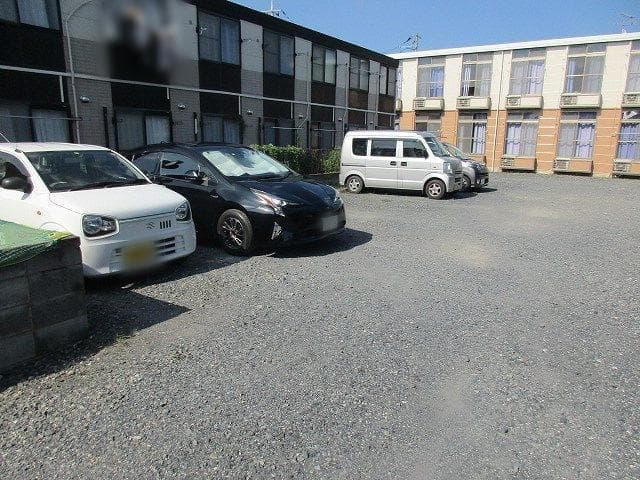 Room image 12