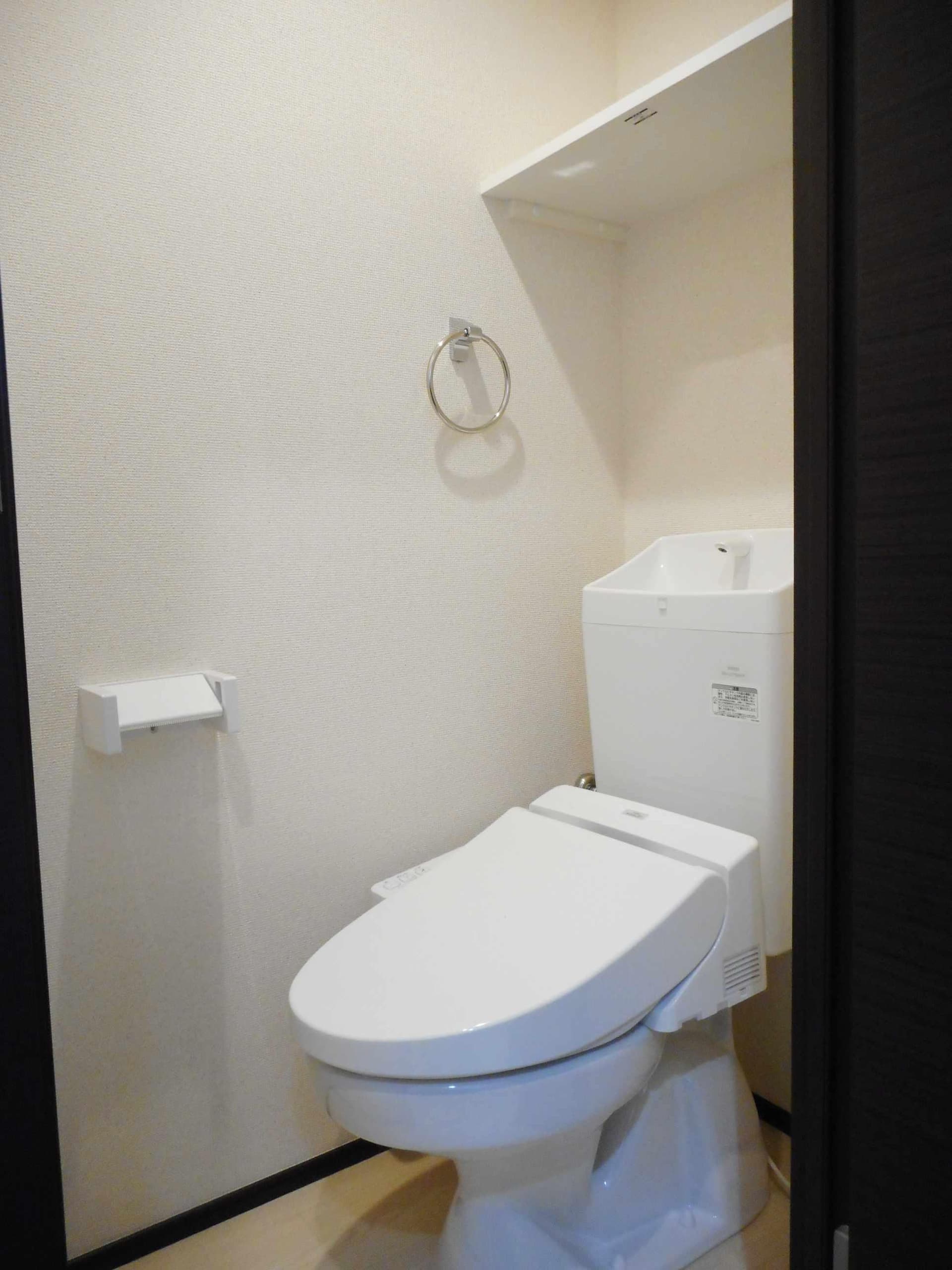 Room image 13
