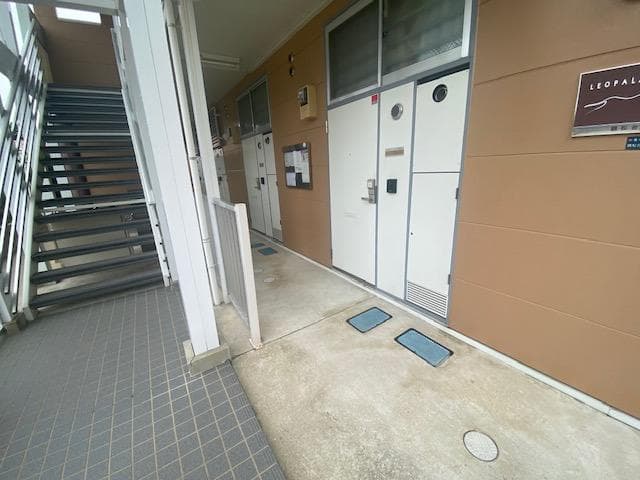 Room image 11
