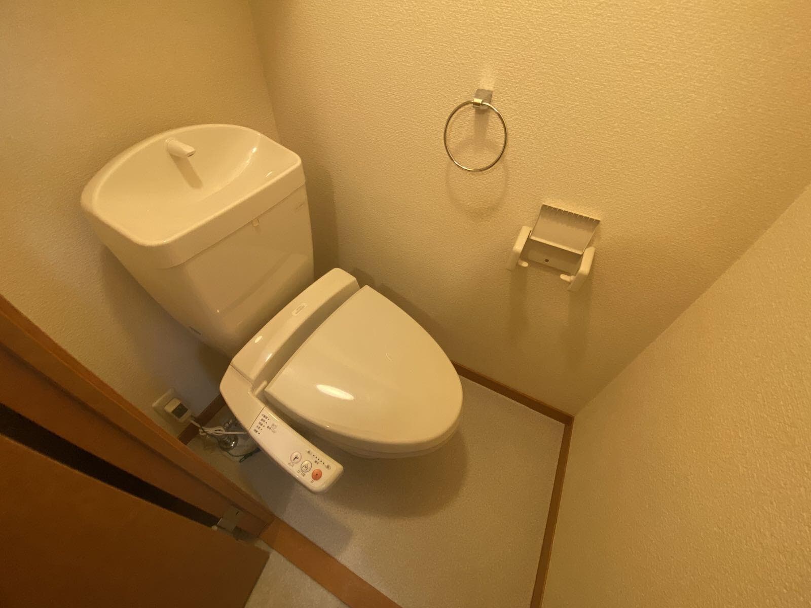 Room image 9