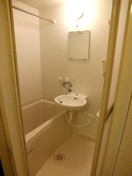 Room image 12