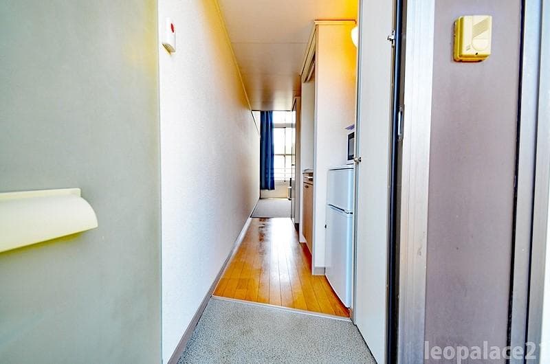 Preview interior of leopalace RINREI