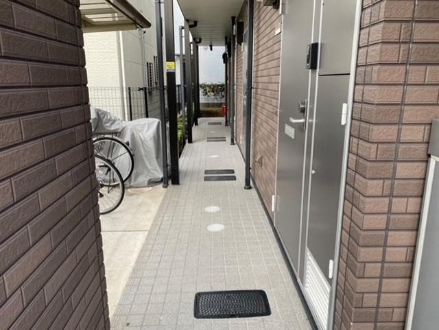Room image 11