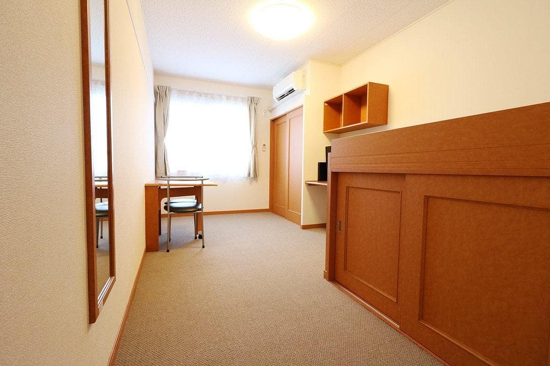 Room image 9