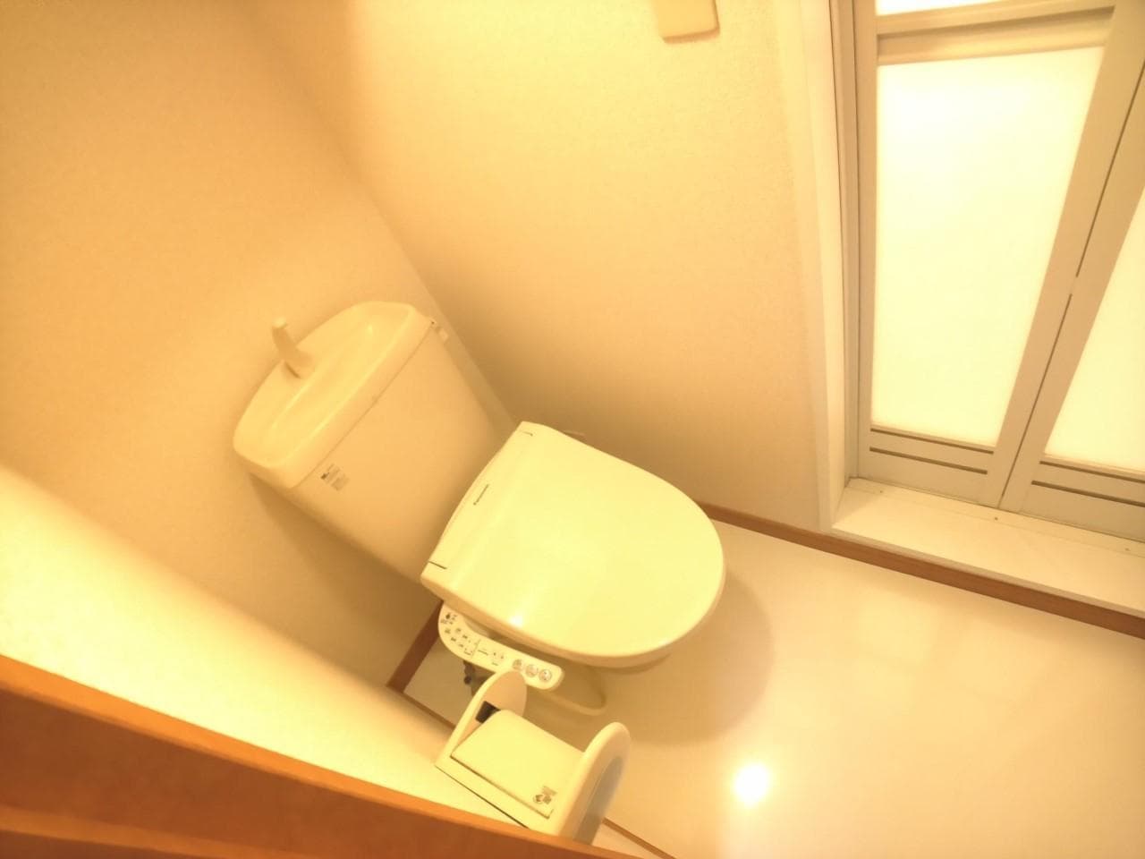 Room image 12