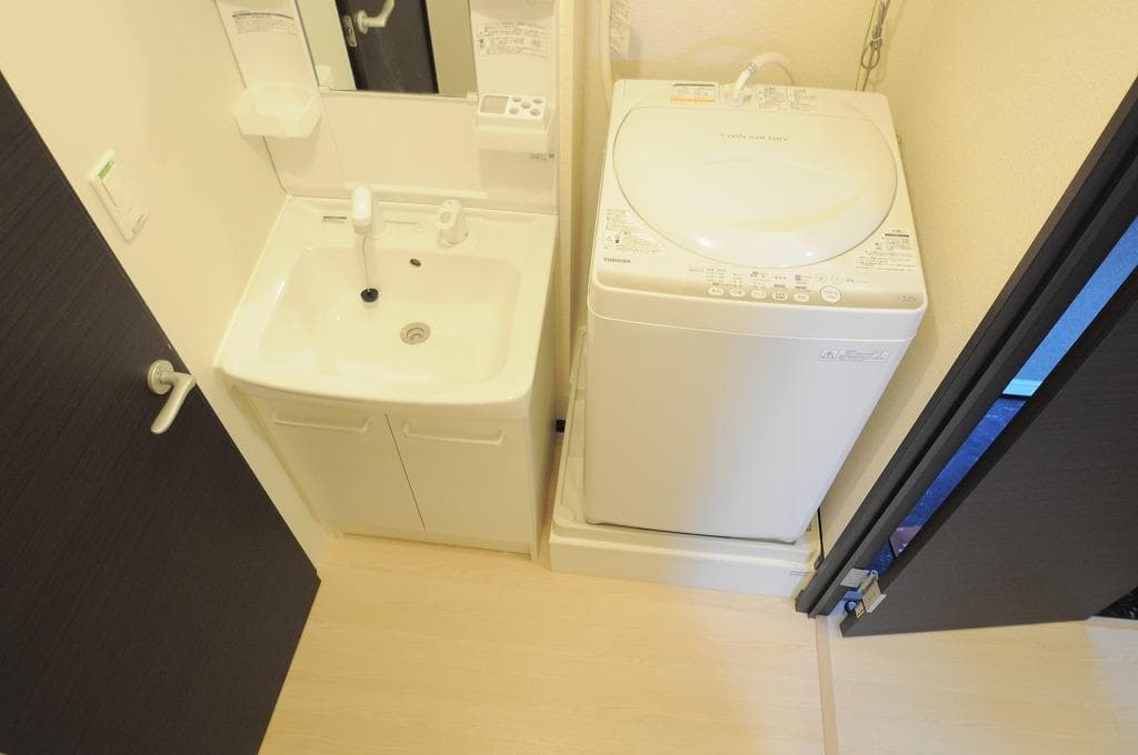 Room image 11