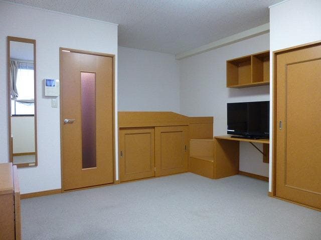 Room image 13