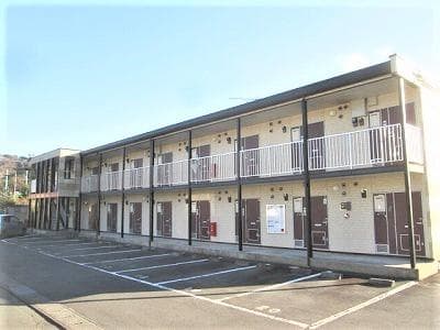 Main exterior of leopalace Quint