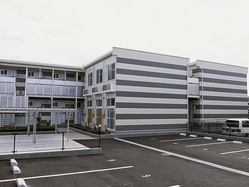 Main exterior of leopalace Sylphide Kouzu