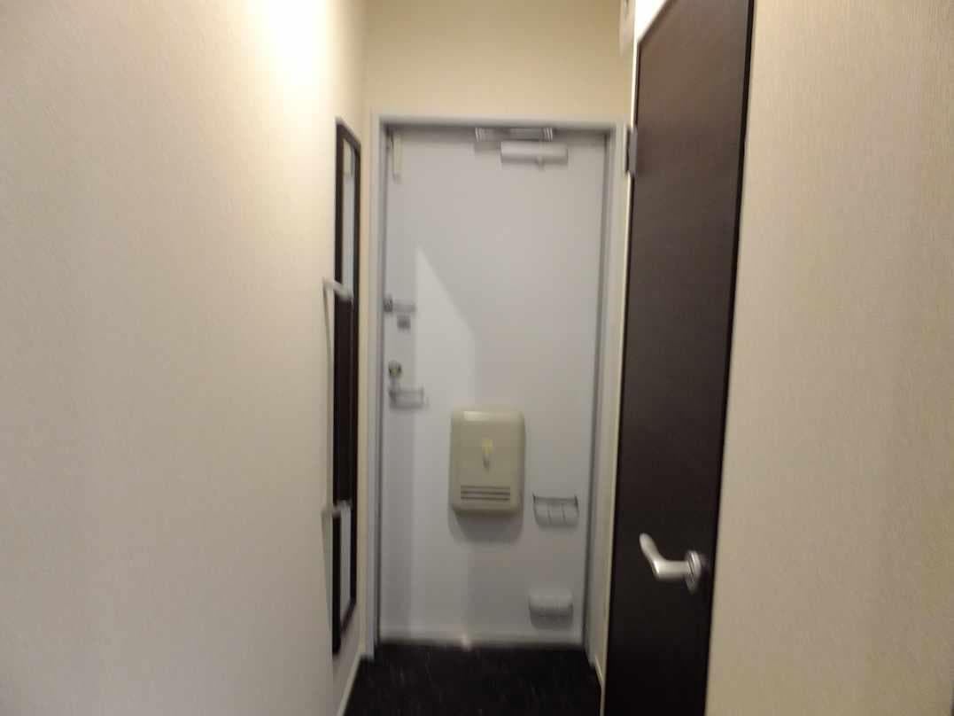 Room image 10