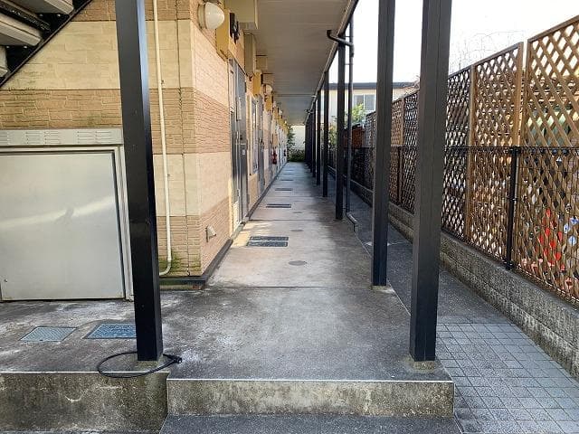 Room image 16
