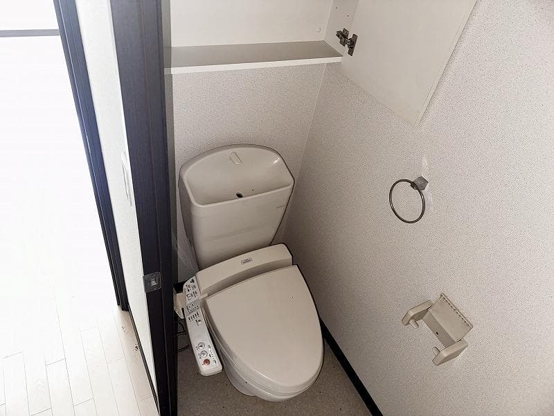 Room image 11