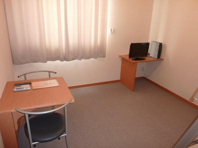 Room image 13