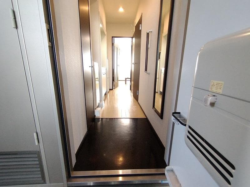 Room image 11