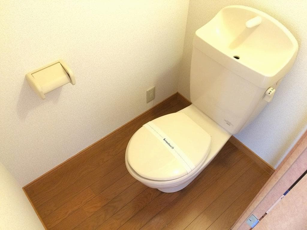Room image 13