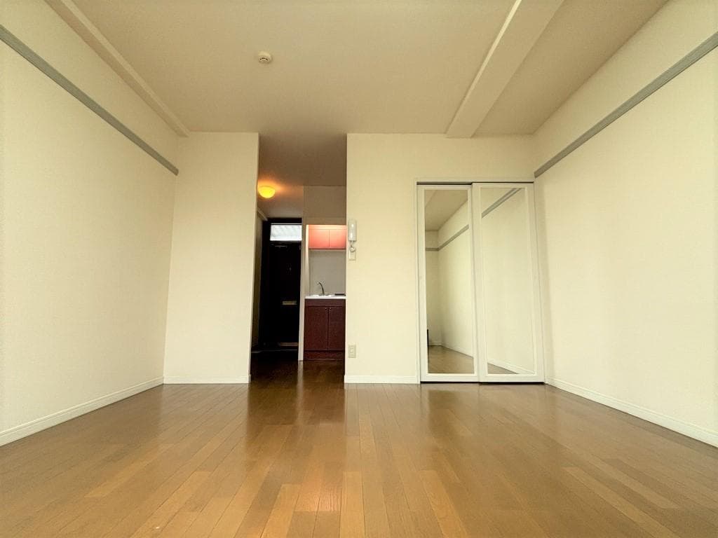 Preview interior of leopalace Oki
