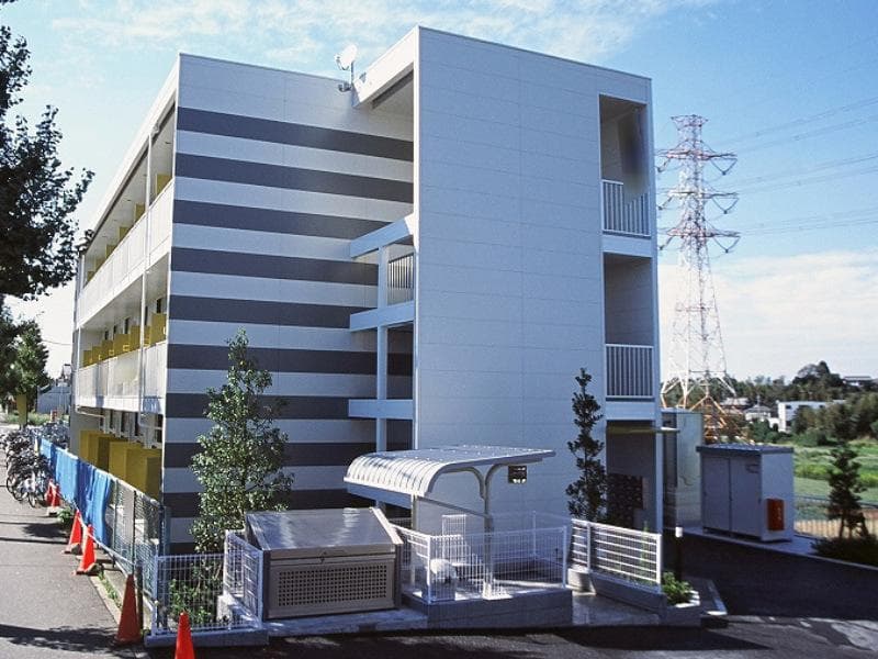 Main exterior of leopalace Neo