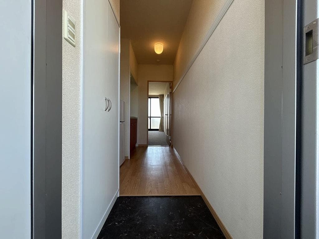 Room image 14