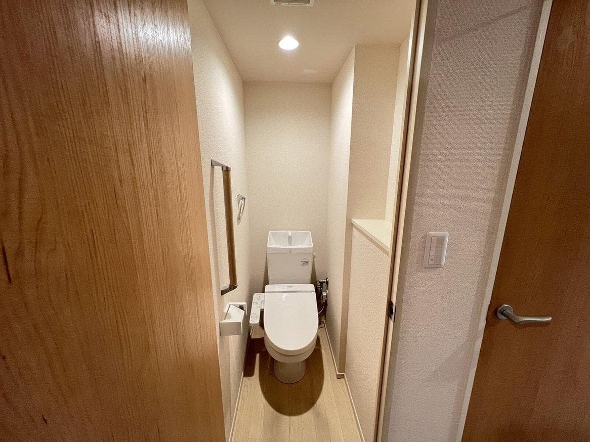 Room image 9