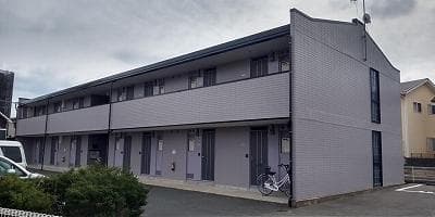 Main exterior of leopalace Maebaru