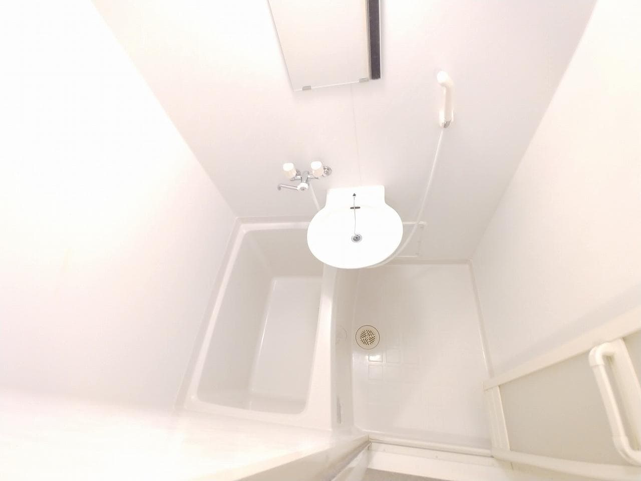 Room image 12