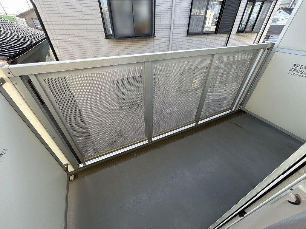 Room image 11