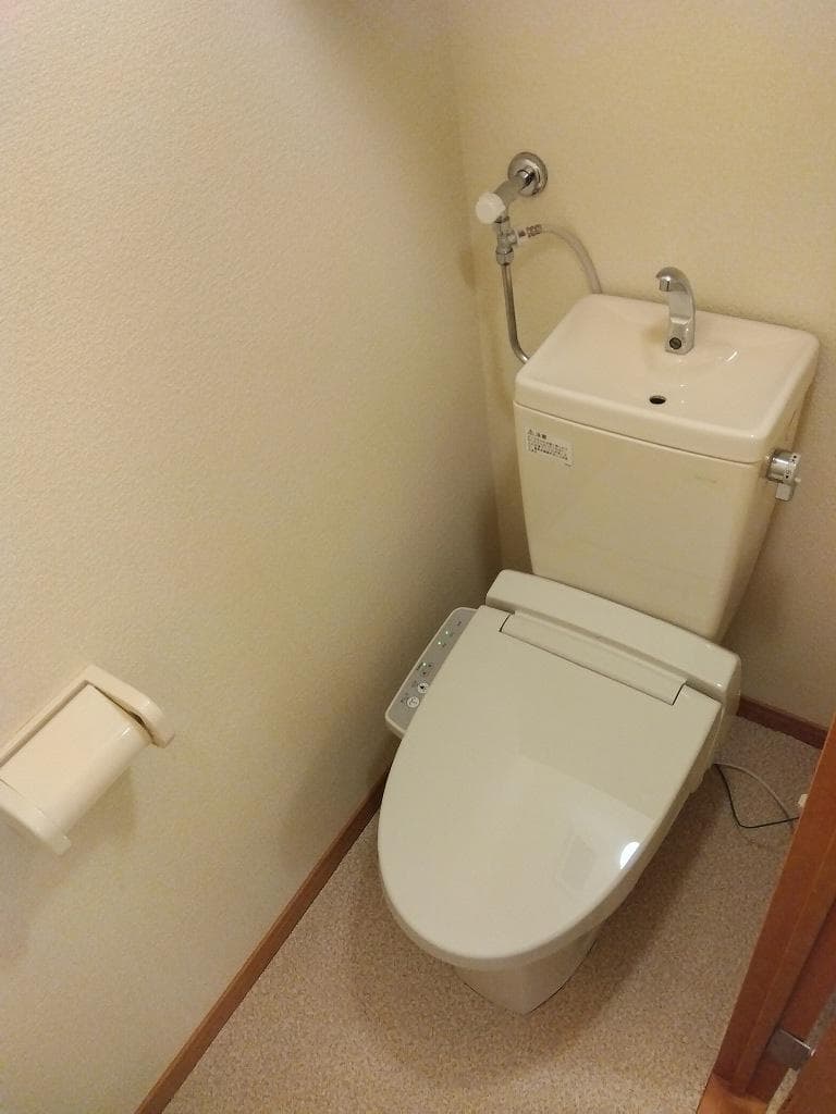 Room image 9